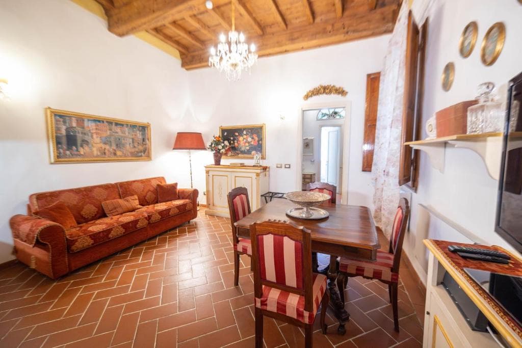 Ricale, Vema Florence apartment